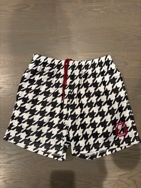Overtime men’s mesh houndstooth shorts - Black/White with Red Accents